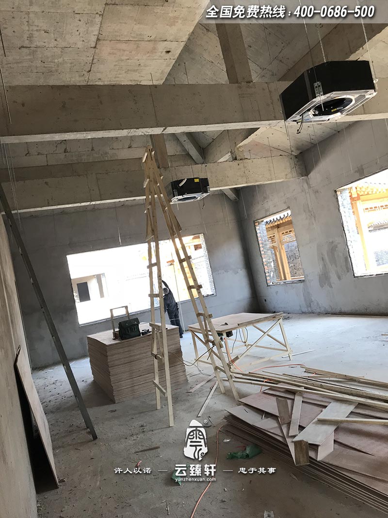 四合院室內(nèi)基礎施工現(xiàn)場